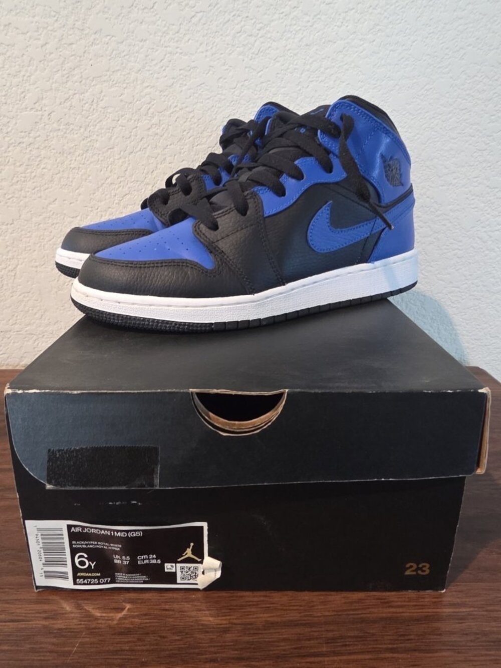 Nike Air Jordan 1 Mid GS Hyper Royal Black White 554725-077 Youth Size 6Y W Box